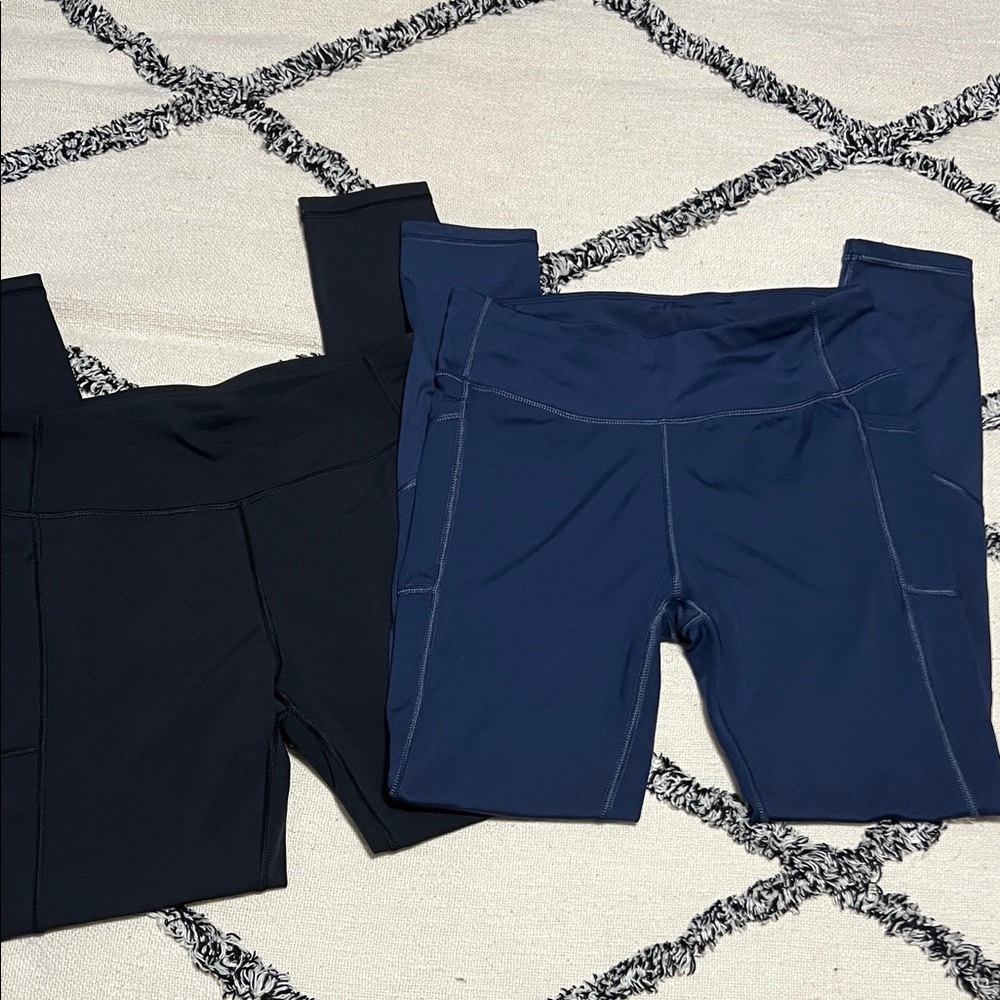 2 pair Puutiin full length leggings - Navy and Black - size M